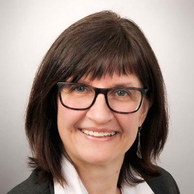 
																Silvia Hoelge
															
